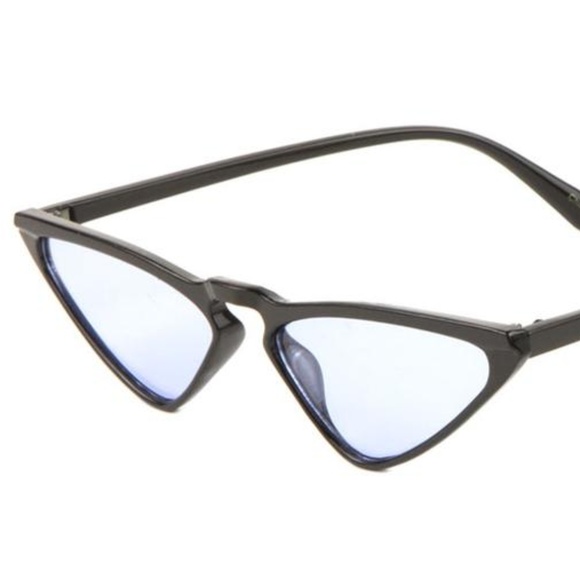Aesthetic Fashion Small Cat Eye Sunglasses - Picture 2 of 4